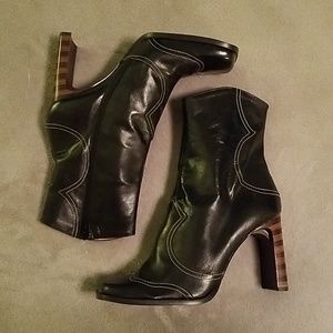 Vintage Two Lips Ethan black leather boots size 8B